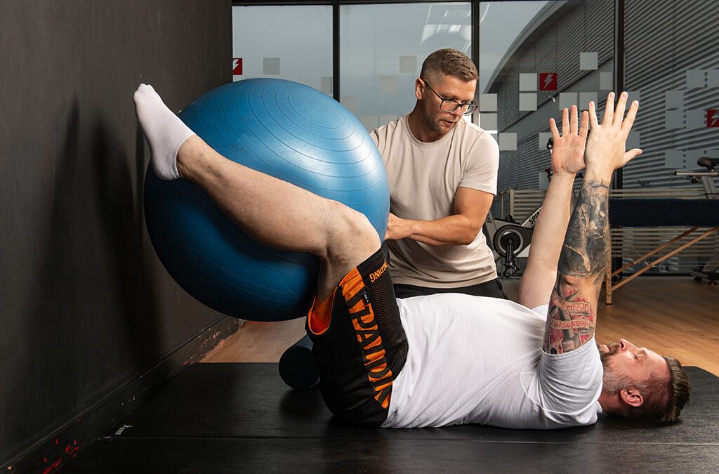 Stretching Techniques to Improve Flexibility and Mobility: Expert Tips by Tom